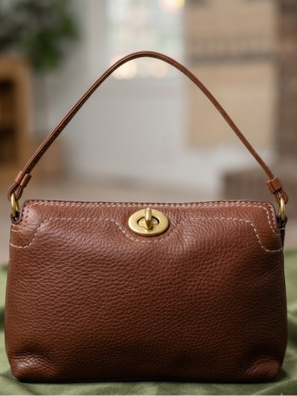 Vintage Y2K Coach Brown Pebbled Leather Turnlock  Pouch / Mini Bag
Hand Bag